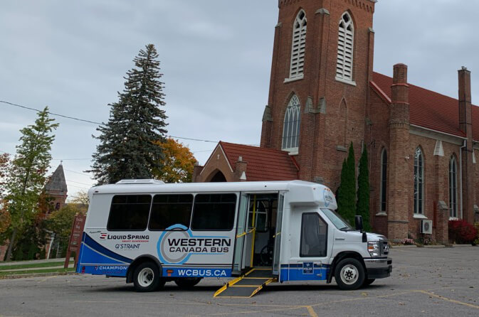 bus tours in western canada